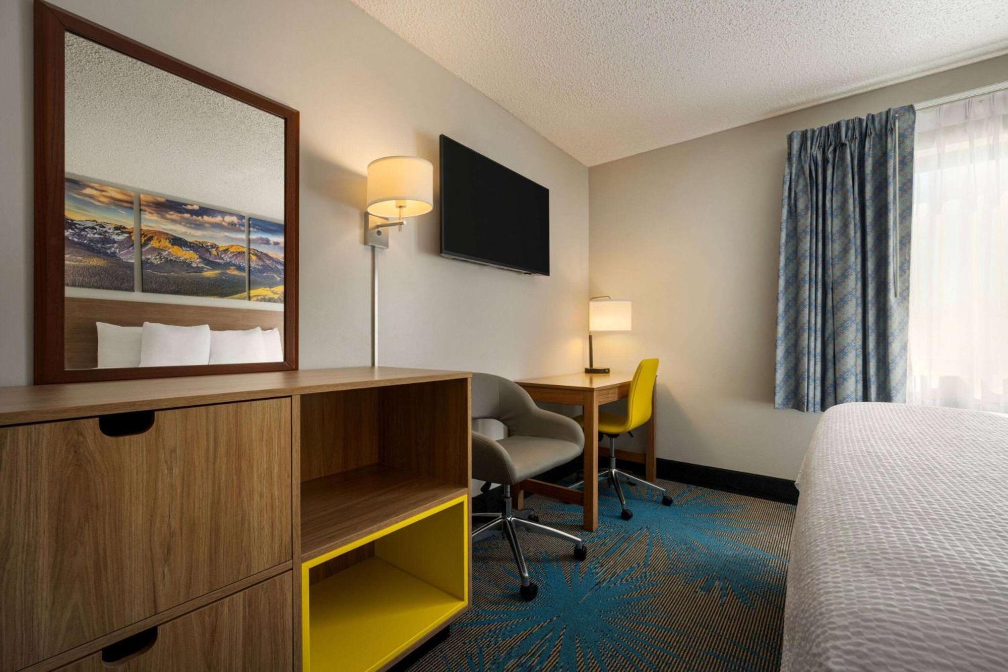 Days Inn By Wyndham Carbondale Kültér fotó
