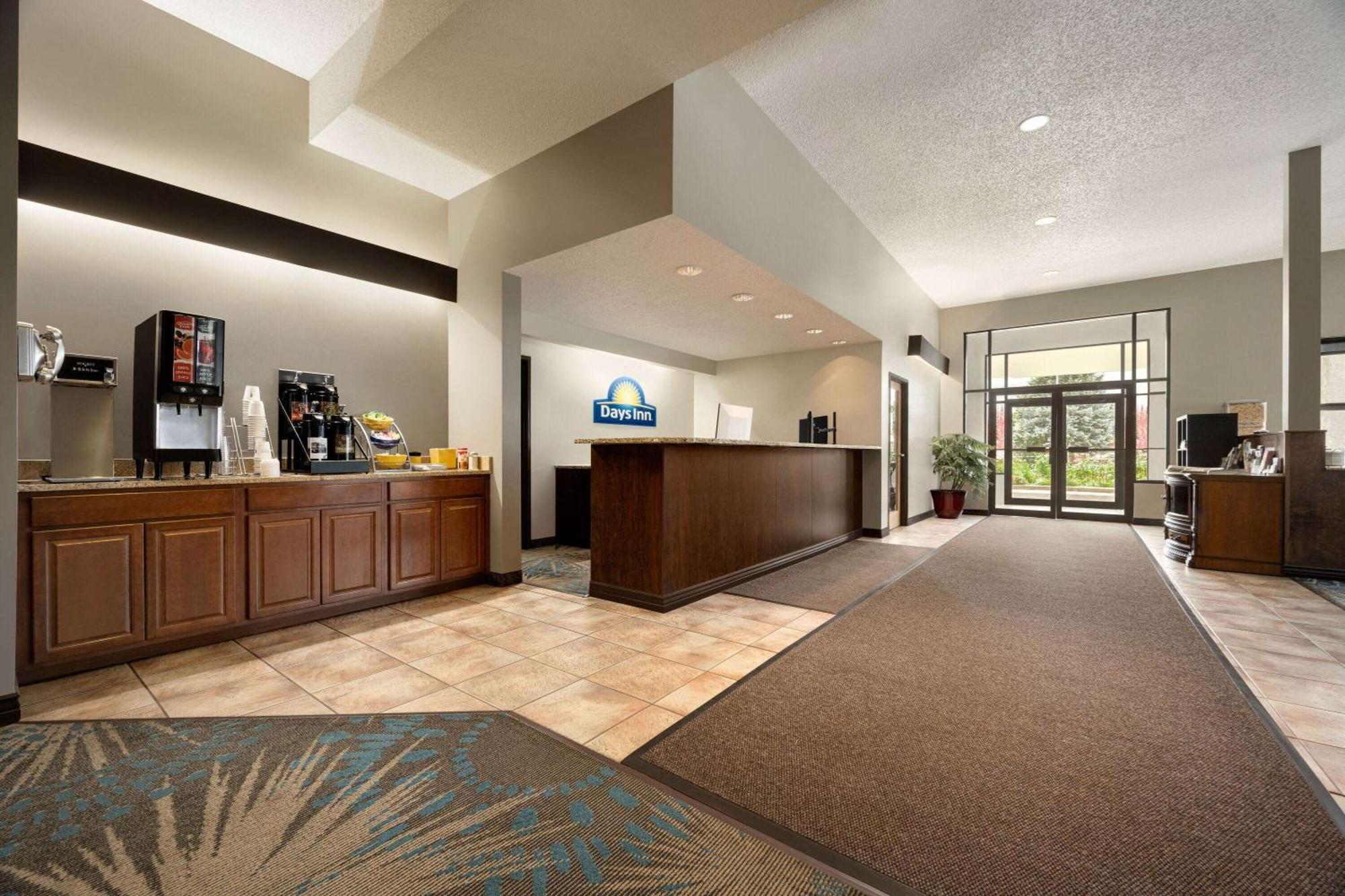 Days Inn By Wyndham Carbondale Kültér fotó